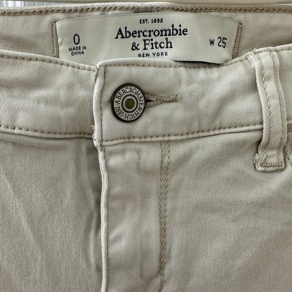 Abercrombie and Fitch Light Khaki Sand Skinny Pants Size 0 - Picture 1 of 6